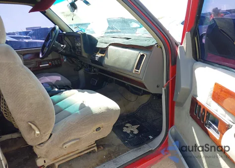 1994 GMC Sierra C1500 z USA, uszkodzony, nr VIN 2GTEC19Z5R1507448